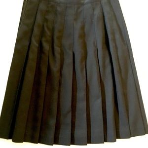 Linen look pleated skirt